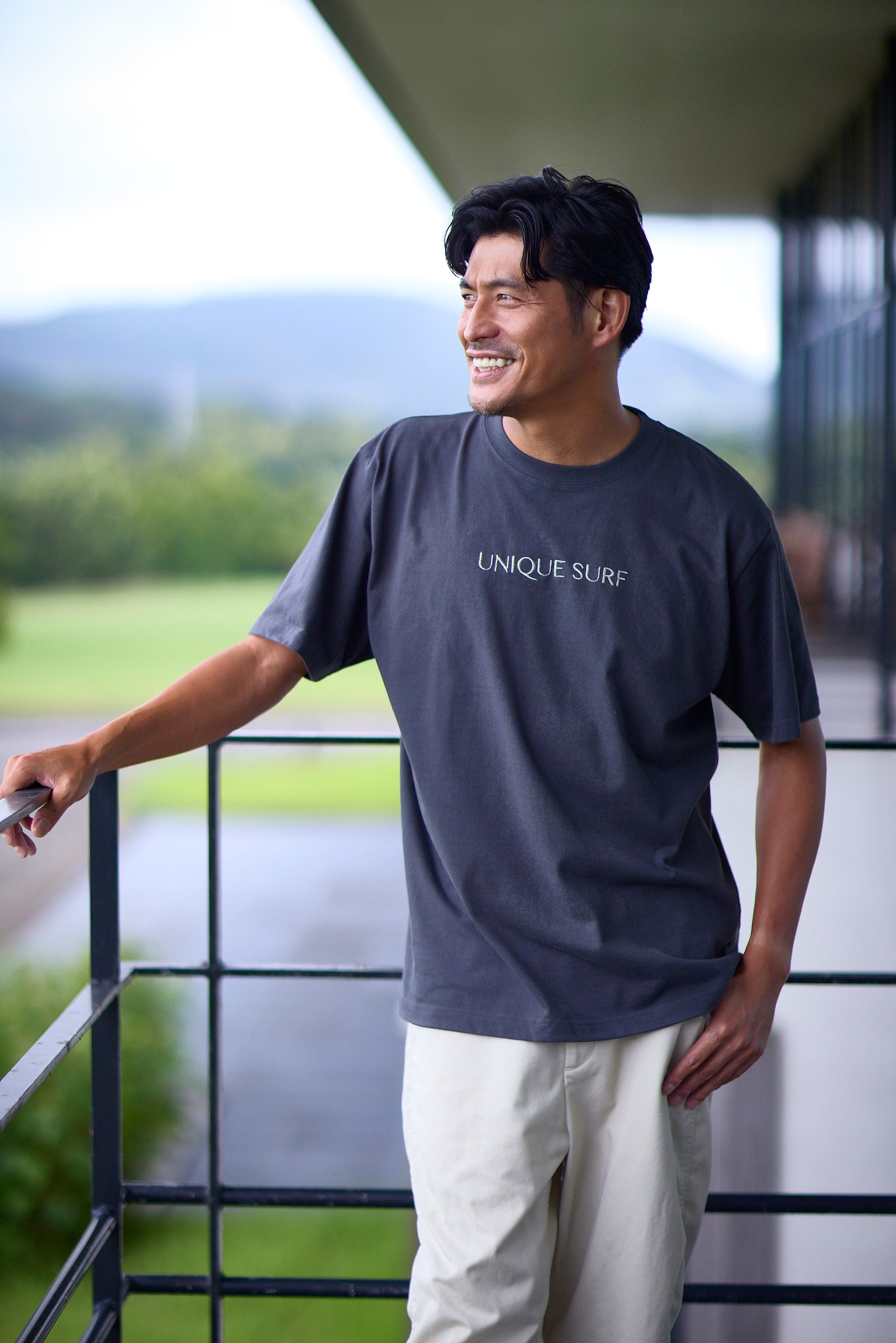 ロゴ刺繍 TEE | UNIQUE SURF